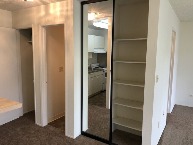 Building Photo - Studio Condo Available Now