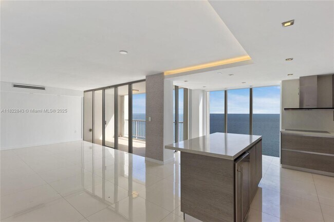 Foto del edificio - 881 Ocean Dr