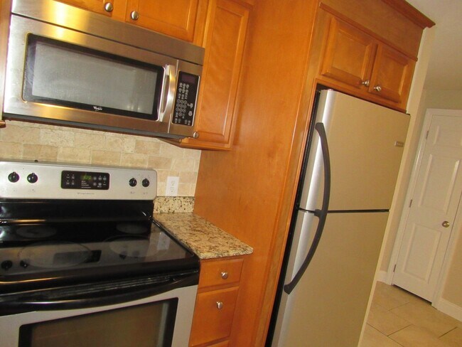 Foto del edificio - Londonderry 3 Bedroom Available NOW for Rent!