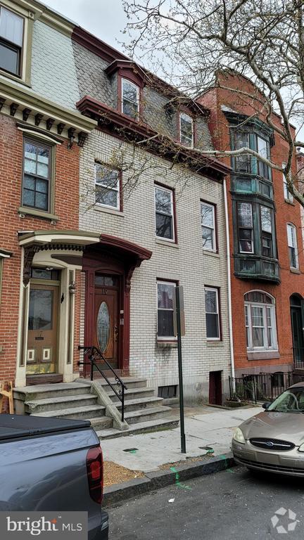 Building Photo - 19 S 11th St