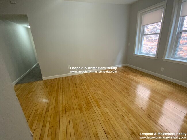 Foto del edificio - 1292 Commonwealth Ave