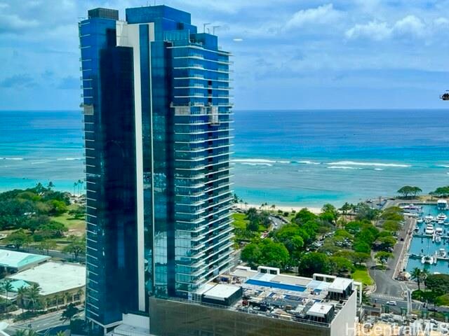 Foto del edificio - 987 Queen St