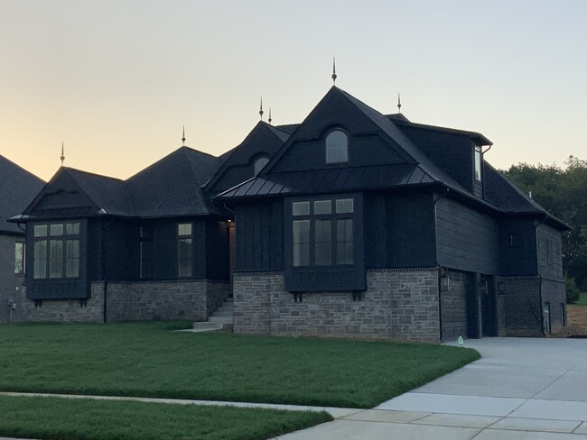 Building Photo - 7158 Sawgrass Dr