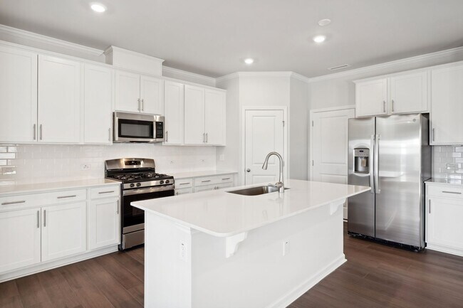 Building Photo - Spectacular 3 Bedroom, 2.5 Bathroom home i...