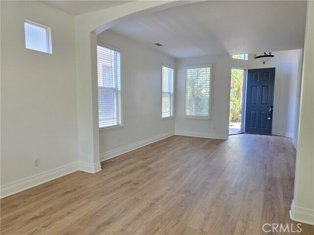 Building Photo - 32921 Adelante St