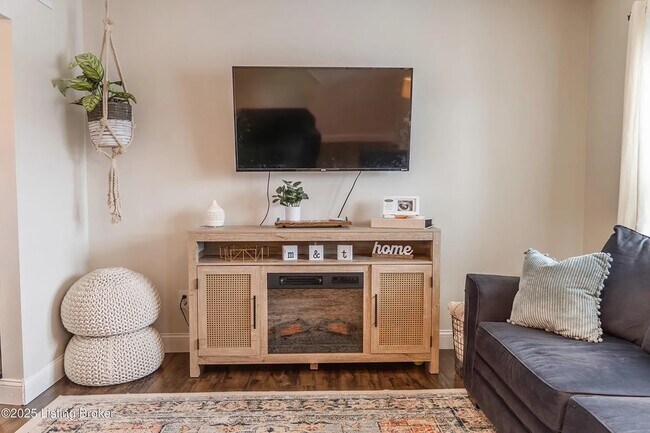 Foto del edificio - 12207 Hideaway Ct