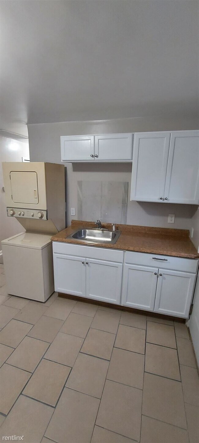 Building Photo - 2 br, 1 bath House - 21416 Audrey Ave