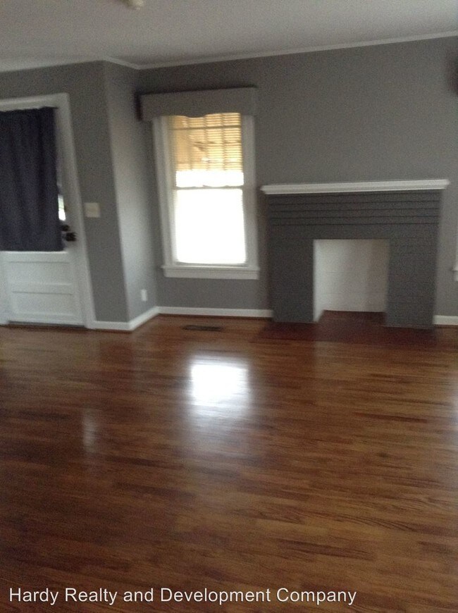 Foto del edificio - 212 1/2 Leland Ave NW