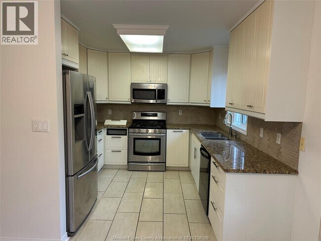 Photo du bâtiment - 2289 Randolph Ave