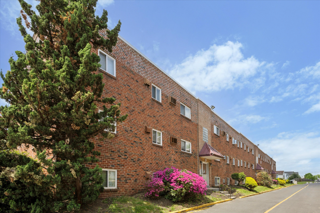 Building Photo - 9305 Ashton Rd