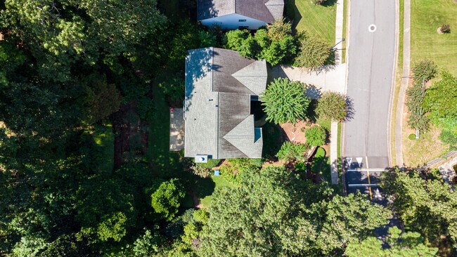 Building Photo - 1166 Mandalay Ct SW