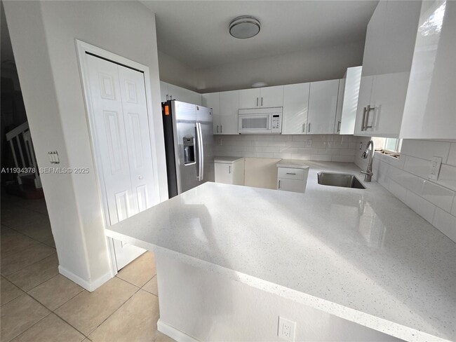 Foto del edificio - 1410 SE 24th Ct