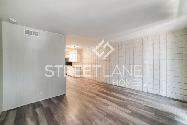Building Photo - Charming 2 Bedroom in Phoenix!