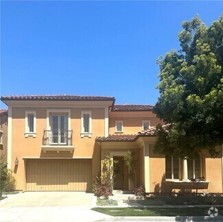 Building Photo - 53 Triana