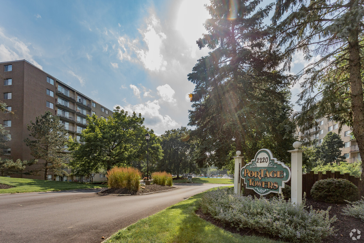 Primary Photo - Portage Towers Apartments