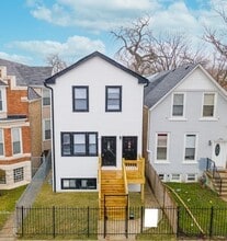 Building Photo - 1911 S Homan Ave