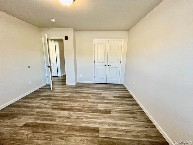 Building Photo - 206 Golf Links Rd