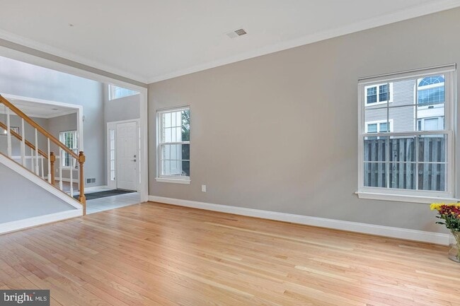 Building Photo - 16131 Parklawn Pl