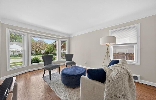 Foto del edificio - 3311 Ellwood Ave
