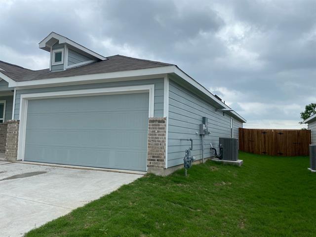 Building Photo - 7912 Gus Wilson Dr