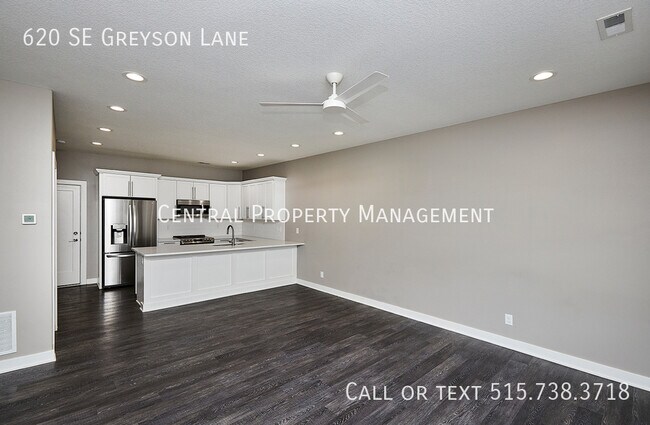 Foto del edificio - 620 SE Greyson Ln