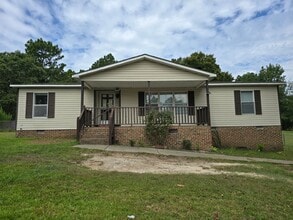 Building Photo - 802 Heritage Way
