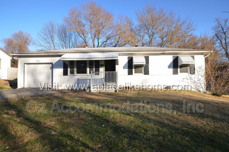 Primary Photo - 9811 Marsh Ave