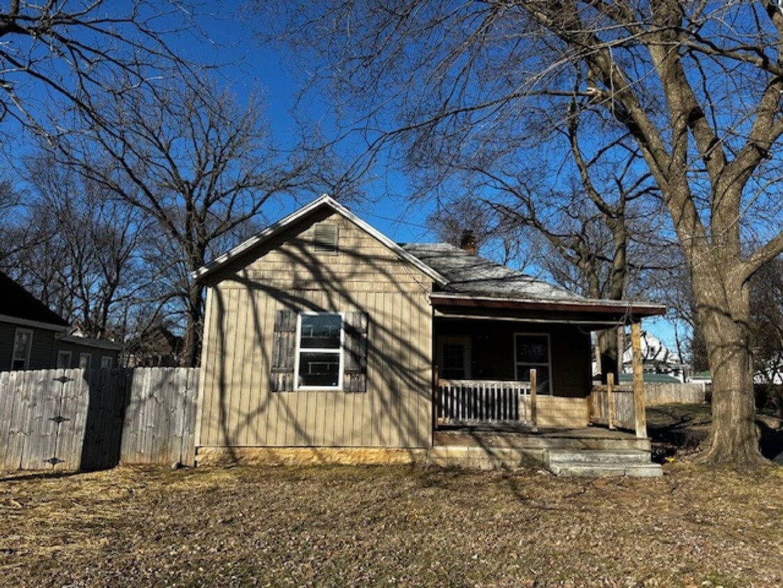 Primary Photo - Three Bed Two Bath Home