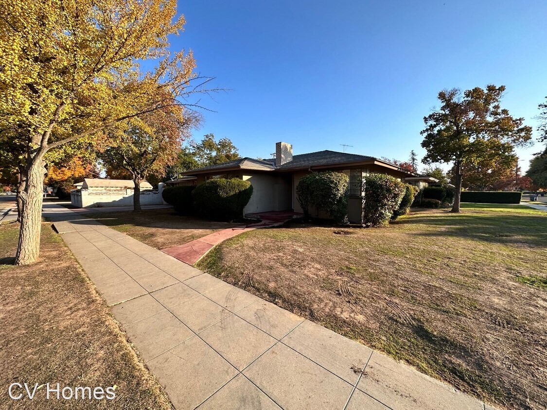 Primary Photo - 4 br, 2 bath House - 111 W. Harvard Ave.