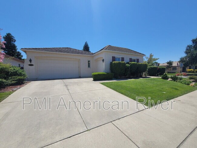 Building Photo - 5900 Matina Dr