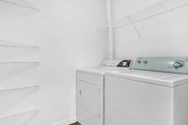 Photo - 7360 Westpointe Blvd Apartment