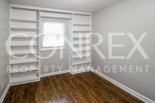 Building Photo - Lovely Home in Summerville!!