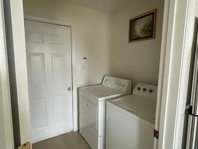 Foto del edificio - Spacious & Updated Home in the Heart of Hyattsville