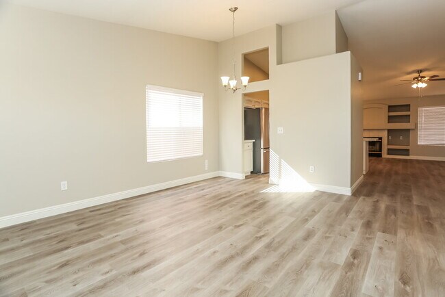 Foto del edificio - 3705 Iverson Ln