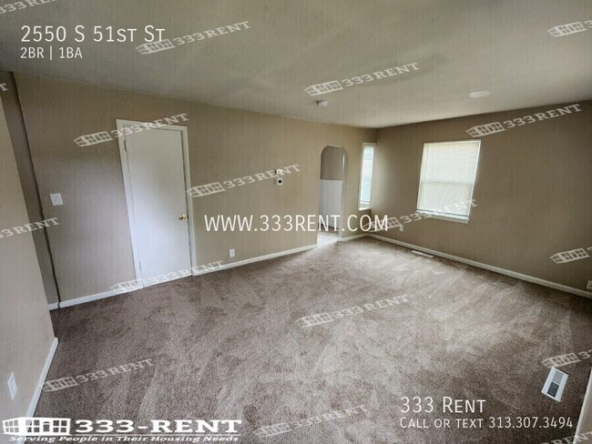 Foto del edificio - 2550 S 51st St