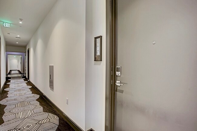Building Photo - 4521 San Felipe St