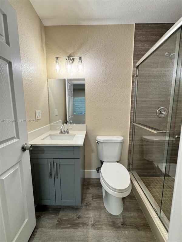 Foto del edificio - 1770 NW 55th St