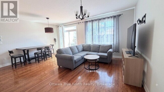 Photo du bâtiment - 308 Glenbrae Ave