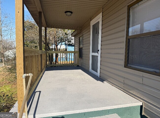 Building Photo - 10372 GA-106