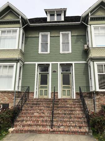 Building Photo - 279 E San Fernando St