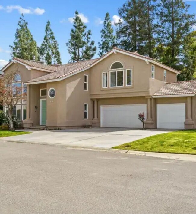 Foto del edificio - Single Family Home