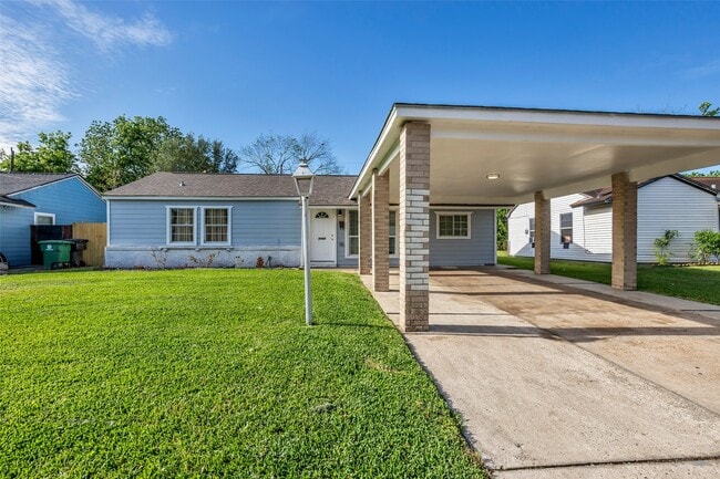 Building Photo - 5746 Groveton St