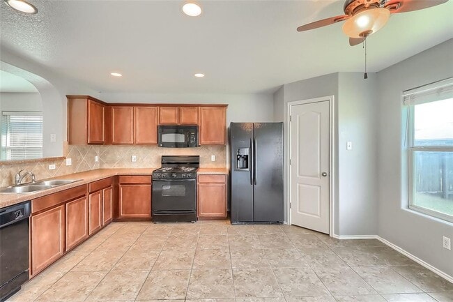 Building Photo - 3308 Barksdale Dr