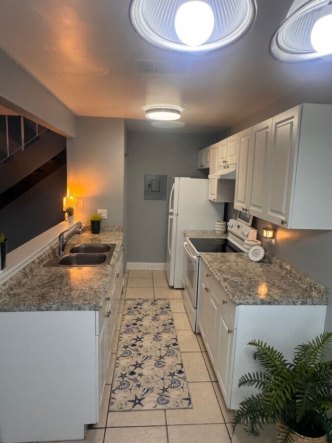 Foto del edificio - Open House Friday 8/8/25 Saturday 8/9/25 f...