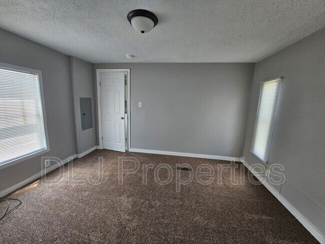 Foto del edificio - 934 Eslinger Ct