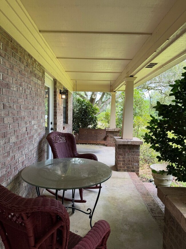 Foto del edificio - 8509 Little Scenic Ln