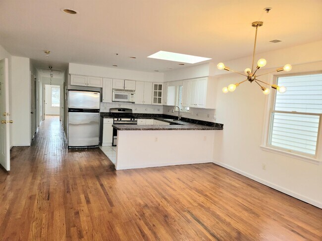 Building Photo - 259 Terrace Ave