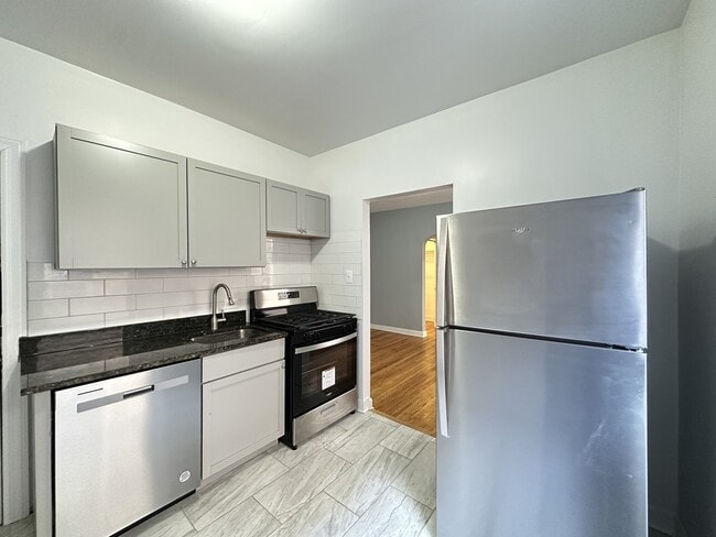 Foto del edificio - 6347 N Magnolia Ave