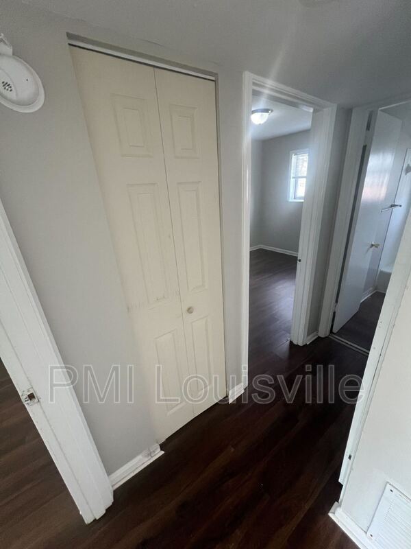 5511 Yucca Ln Unit 3, Louisville, KY 40258 Condo for Rent in