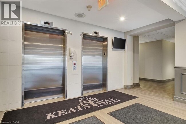 Building Photo - 255 Keats Way